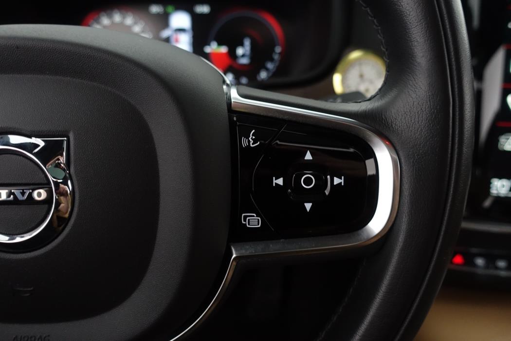 VOLVO S90 2021