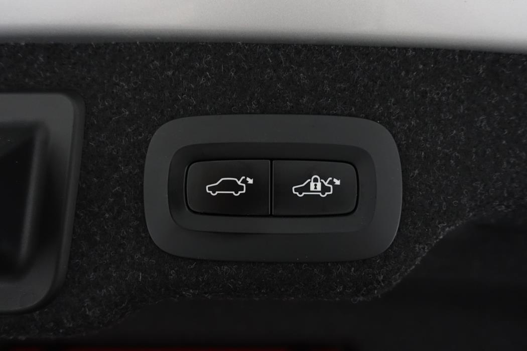 VOLVO S90 2021