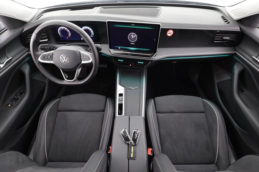 VOLKSWAGEN PASSAT 2025