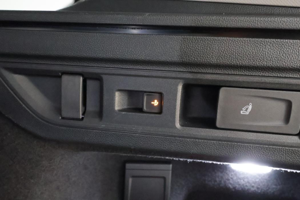 VOLKSWAGEN PASSAT 2025