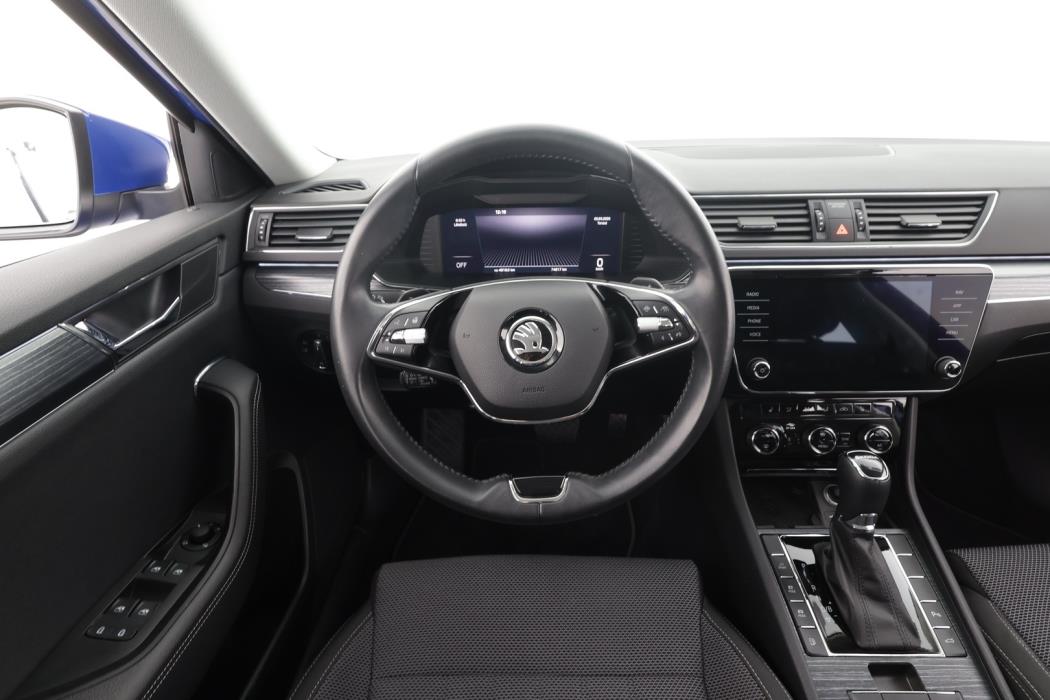 SKODA SUPERB 2023