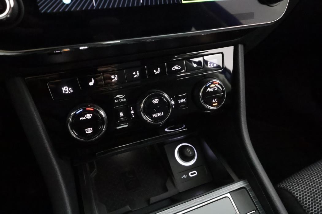 SKODA SUPERB 2023