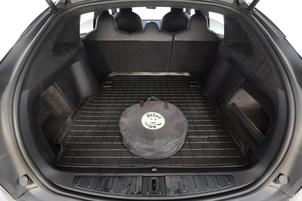 TESLA MODEL X 2023