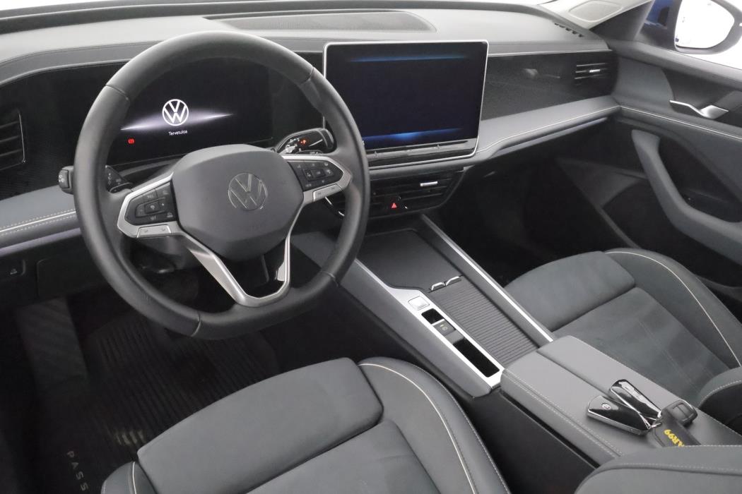 VOLKSWAGEN PASSAT 2024