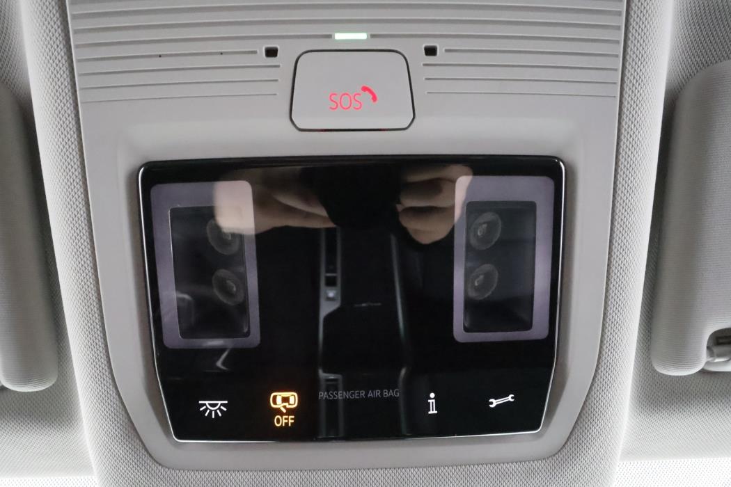VOLKSWAGEN PASSAT 2024
