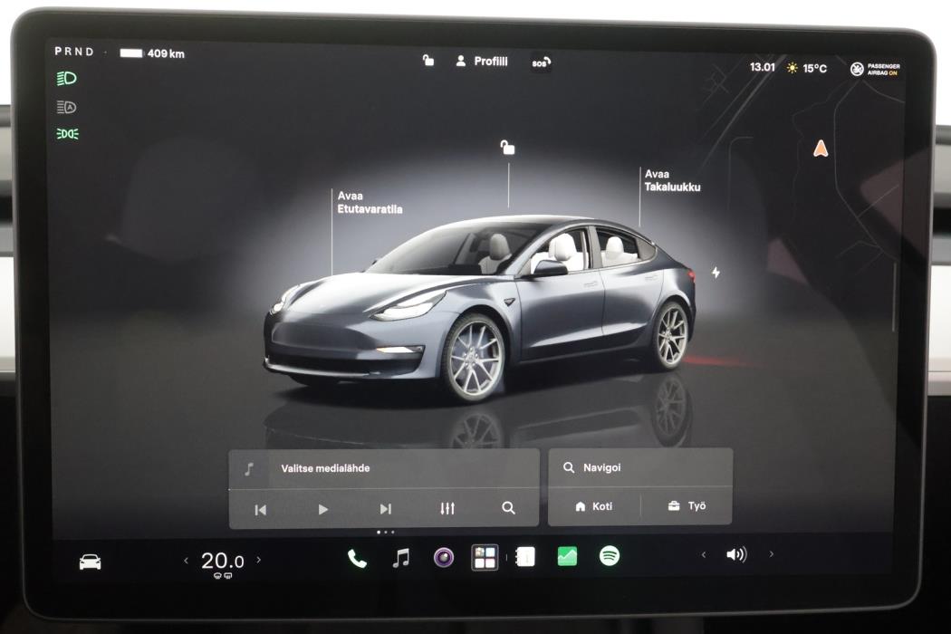 TESLA MODEL 3 2023