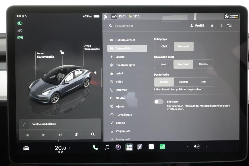 TESLA MODEL 3 2023