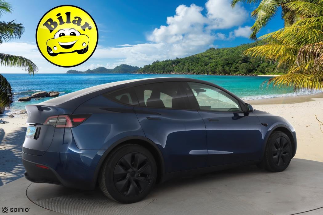 TESLA MODEL Y 2024