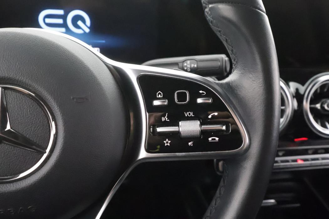 MERCEDES-BENZ EQB 2023