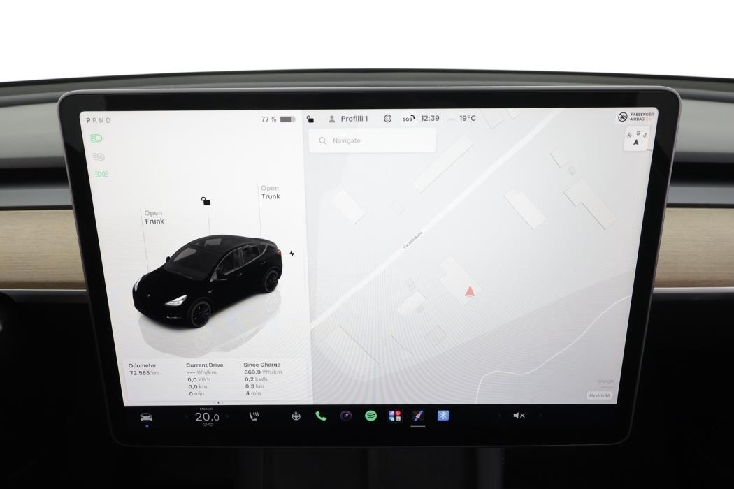 TESLA Model Y 2023