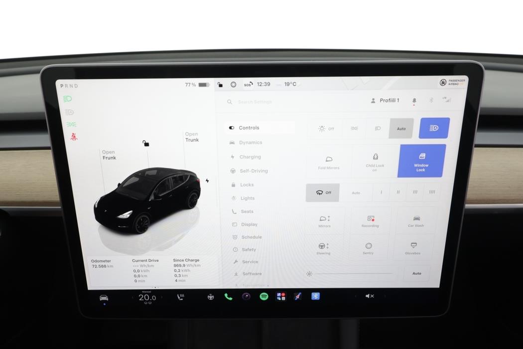 TESLA Model Y 2023