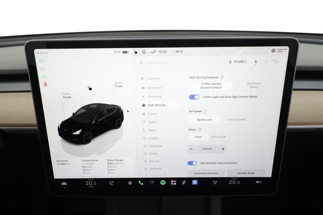 TESLA Model Y 2023