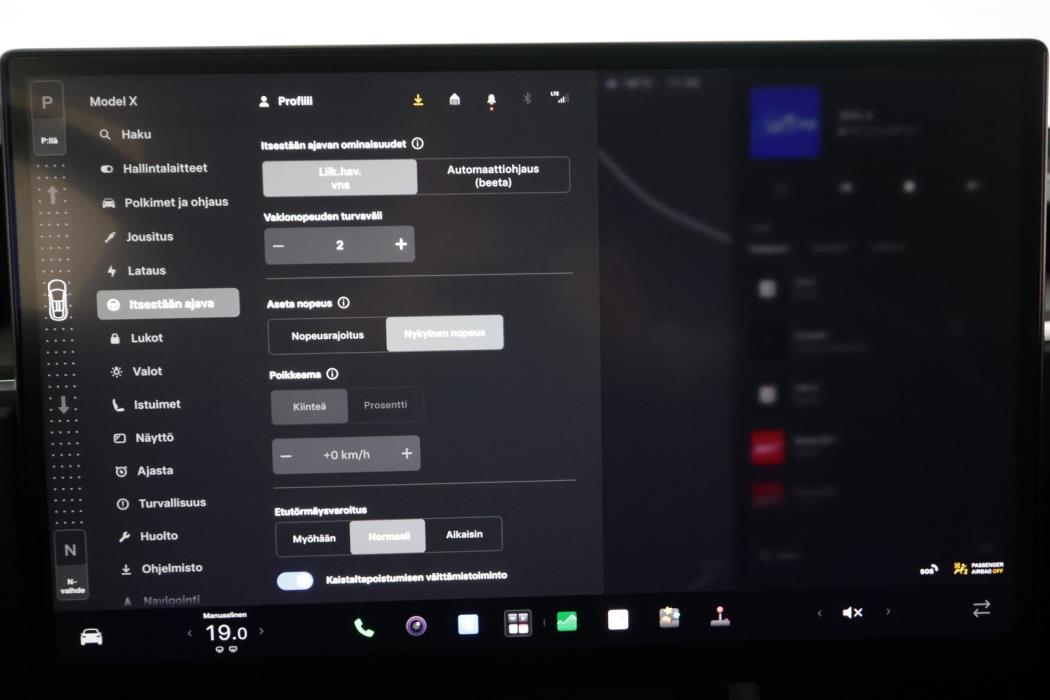 TESLA MODEL X 2025