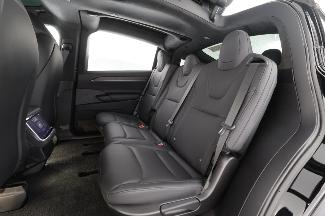 TESLA MODEL X 2025