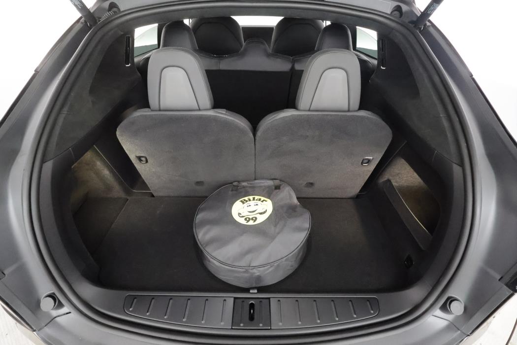 TESLA MODEL X 2025