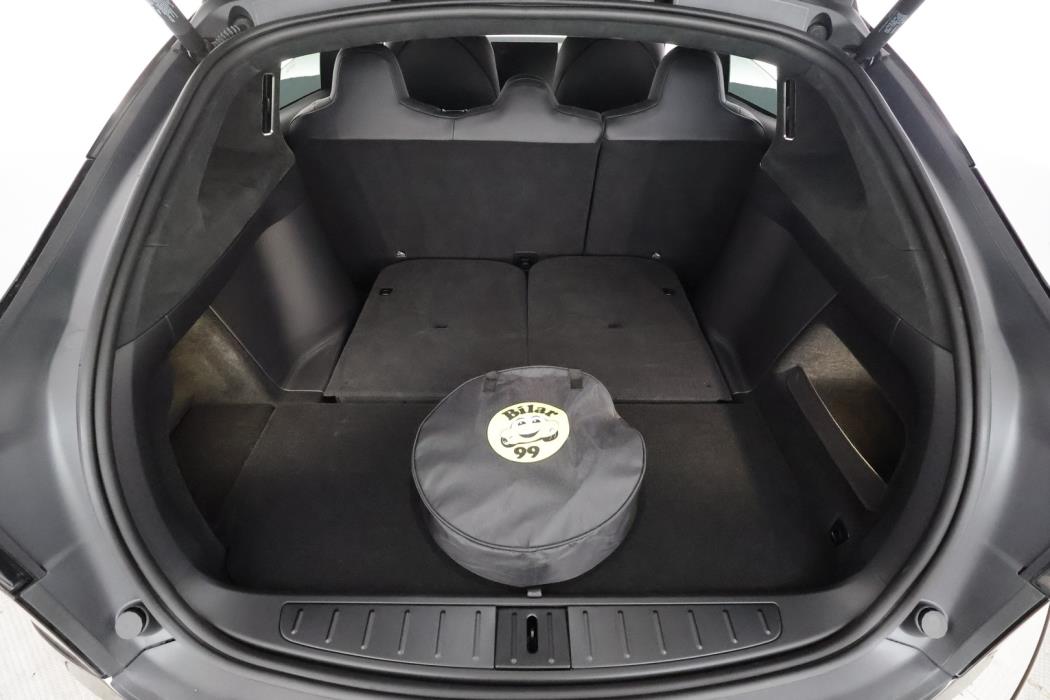 TESLA MODEL X 2025