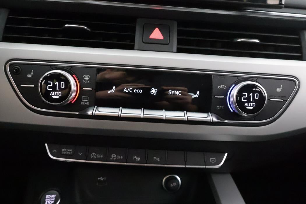 AUDI A4 2023