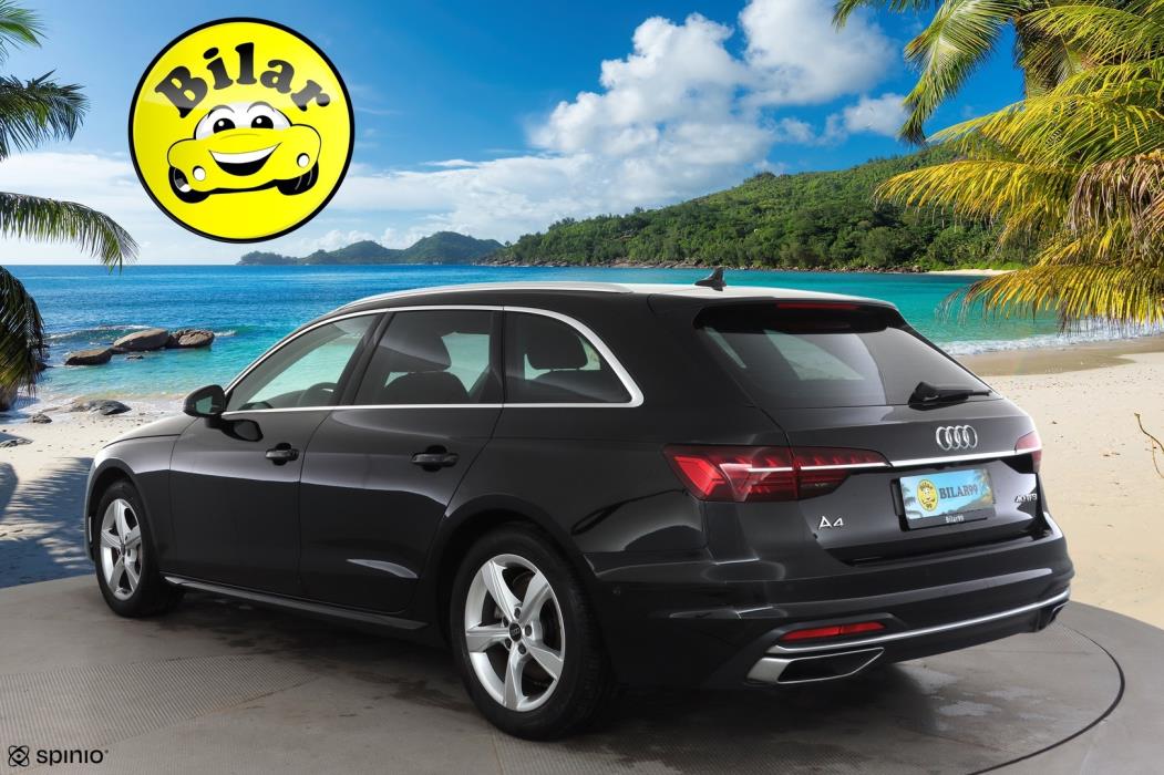 AUDI A4 2023