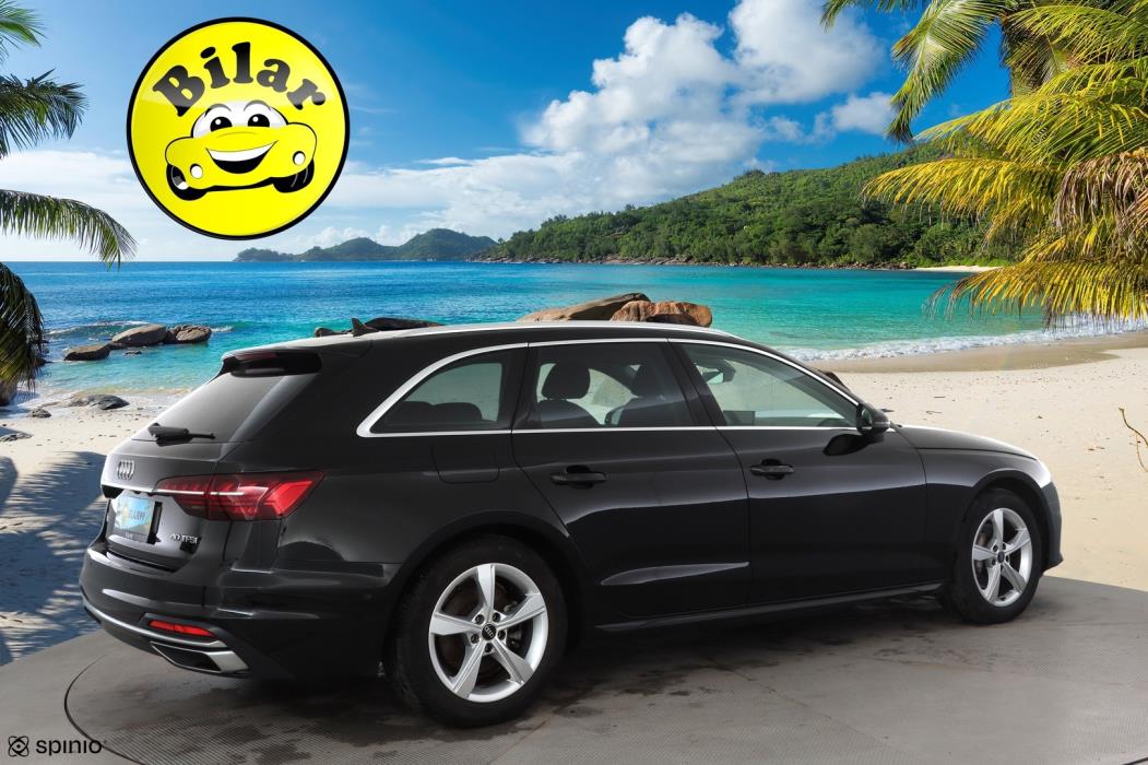 AUDI A4 2023