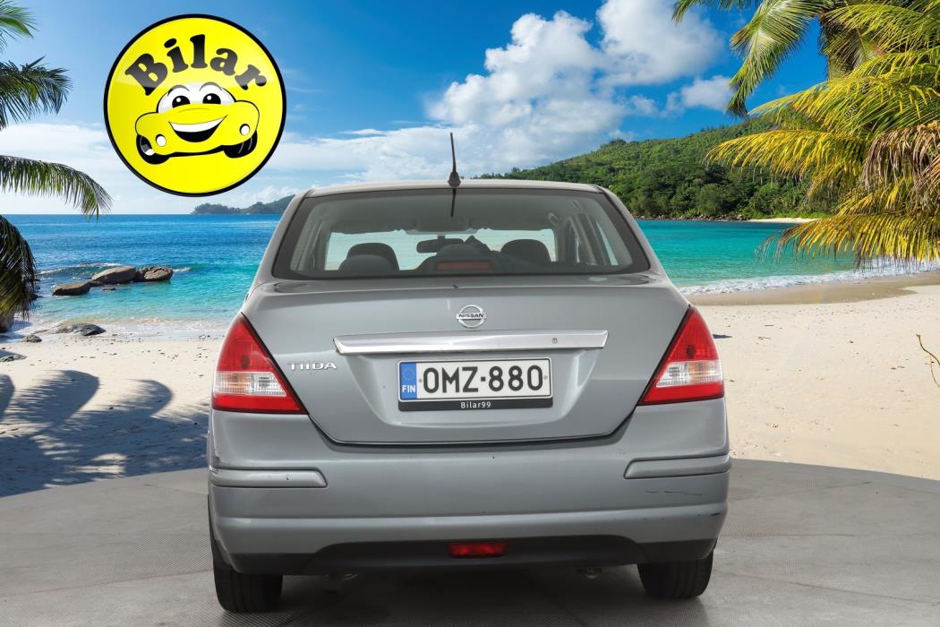NISSAN Tiida 2010