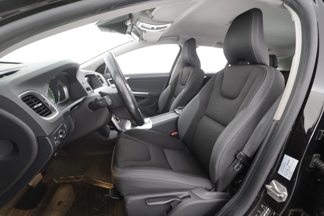 VOLVO V60 2014