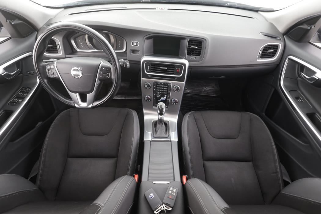 VOLVO V60 2014