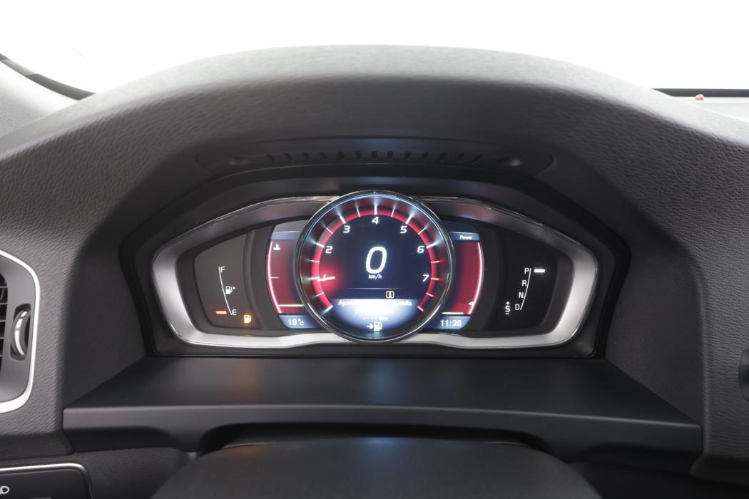 VOLVO V60 2014