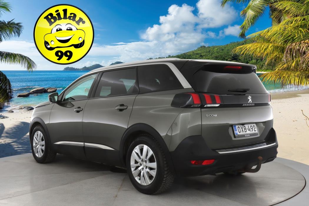 PEUGEOT 5008 2018