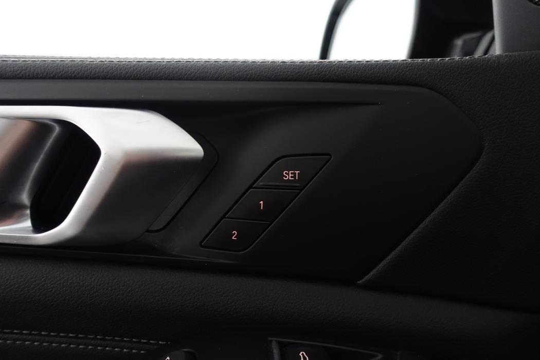 BMW X5 2021