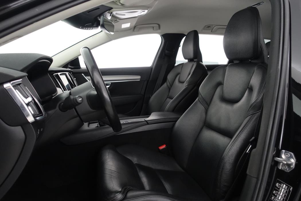 VOLVO V90 2019