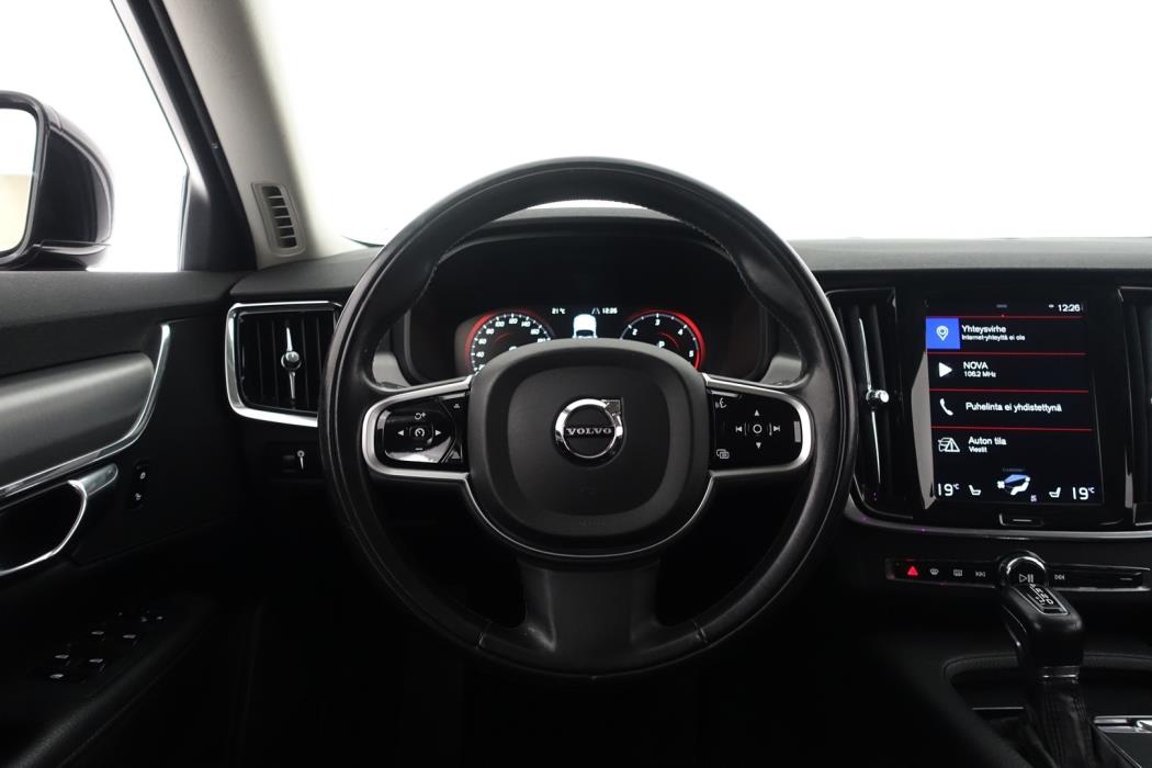 VOLVO V90 2019