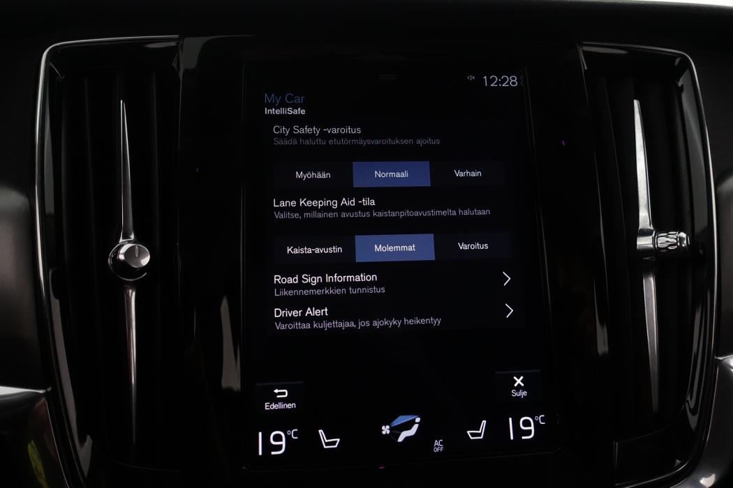 VOLVO V90 2019