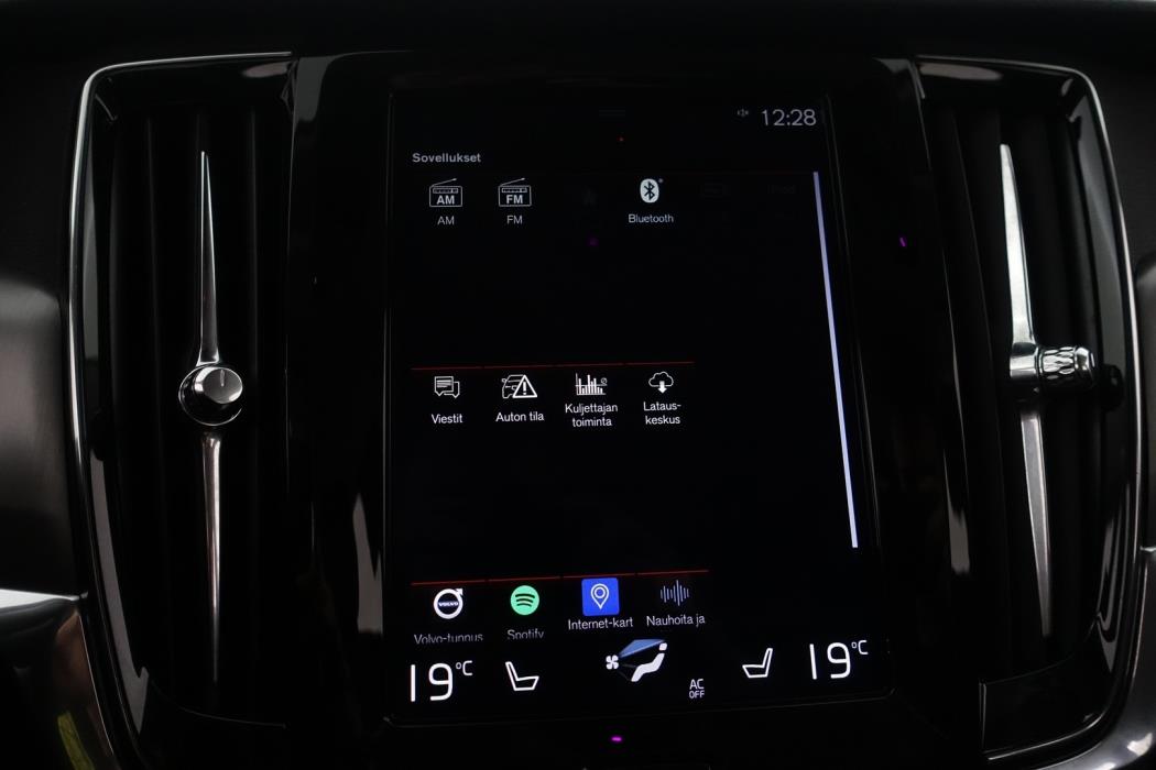 VOLVO V90 2019