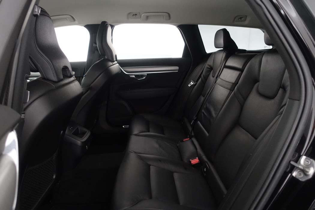 VOLVO V90 2019