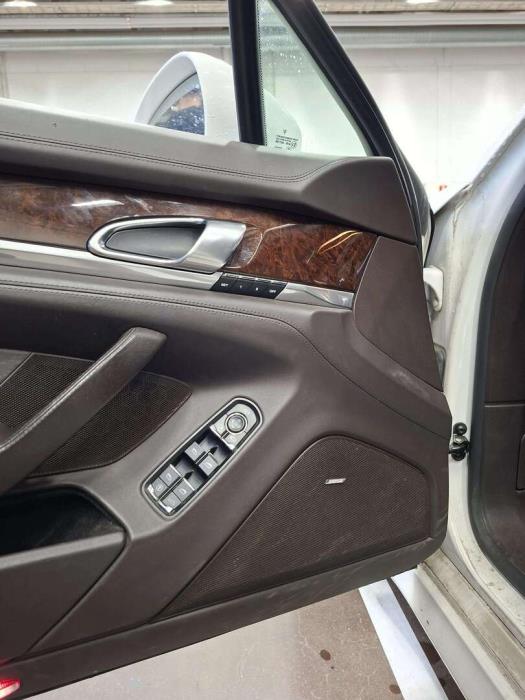 PORSCHE Panamera 2010