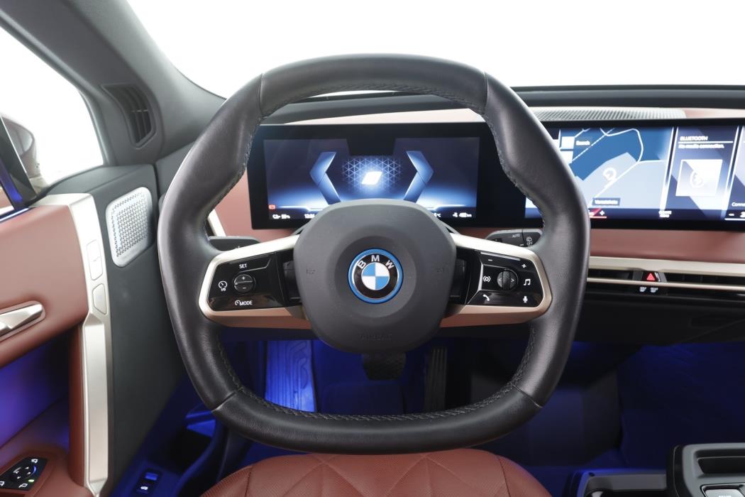 BMW iX M60 2023
