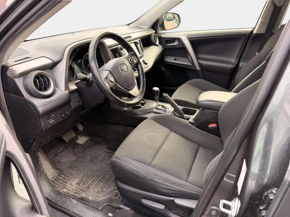 TOYOTA RAV4 2017