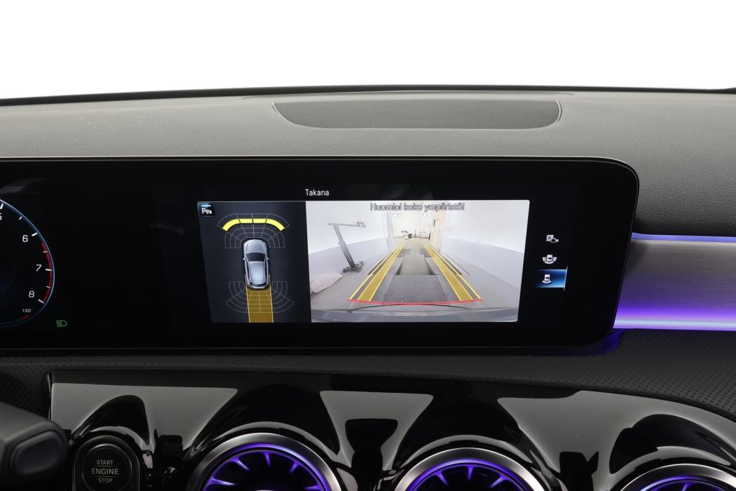 MERCEDES-BENZ A 2022