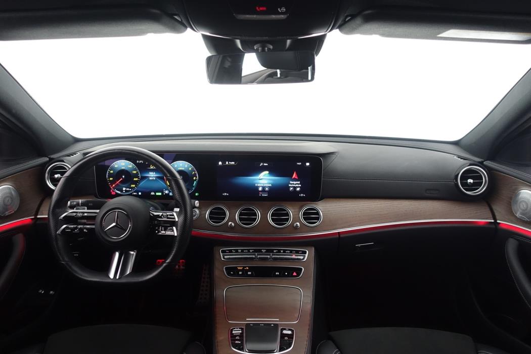 MERCEDES-BENZ E 2021
