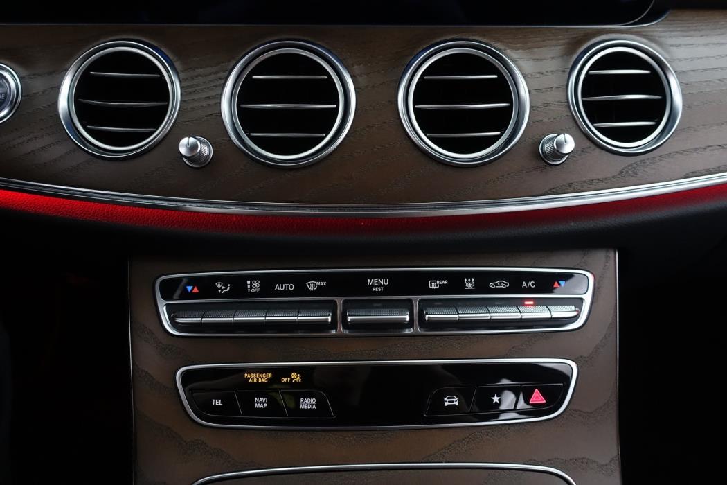 MERCEDES-BENZ E 2021