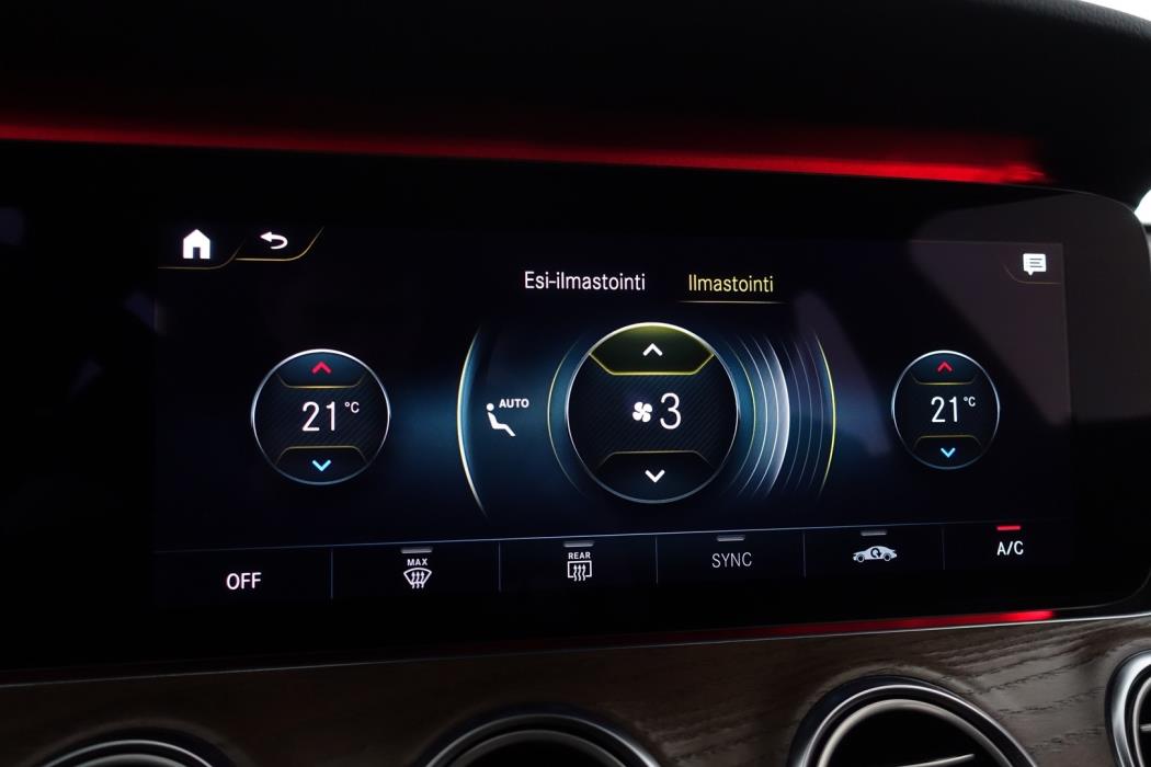 MERCEDES-BENZ E 2021