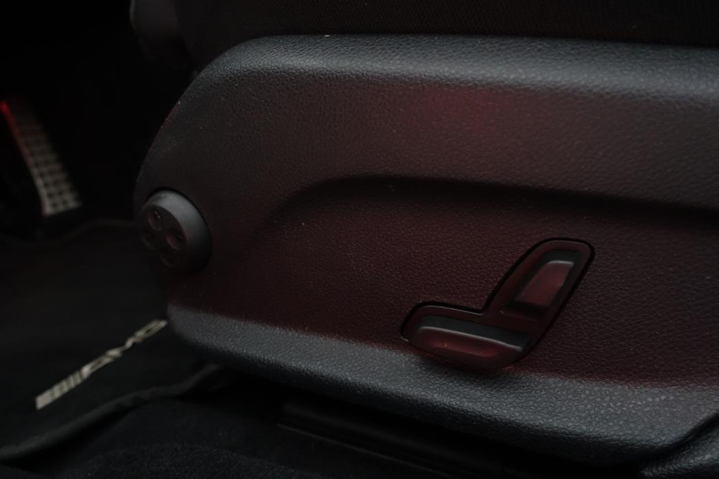 MERCEDES-BENZ E 2021