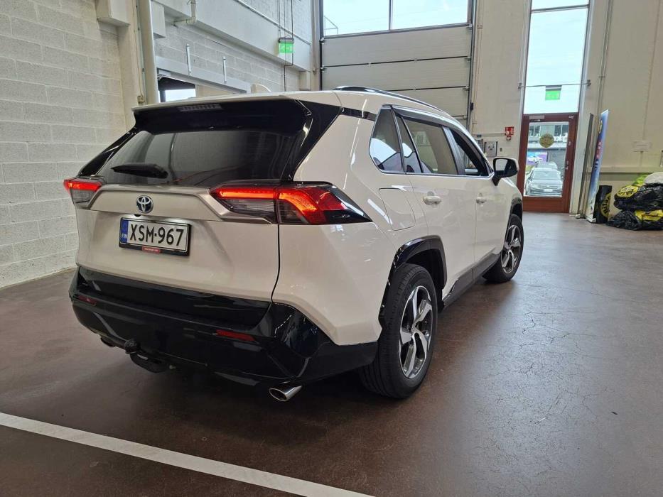 TOYOTA RAV4 Plug-in 2023