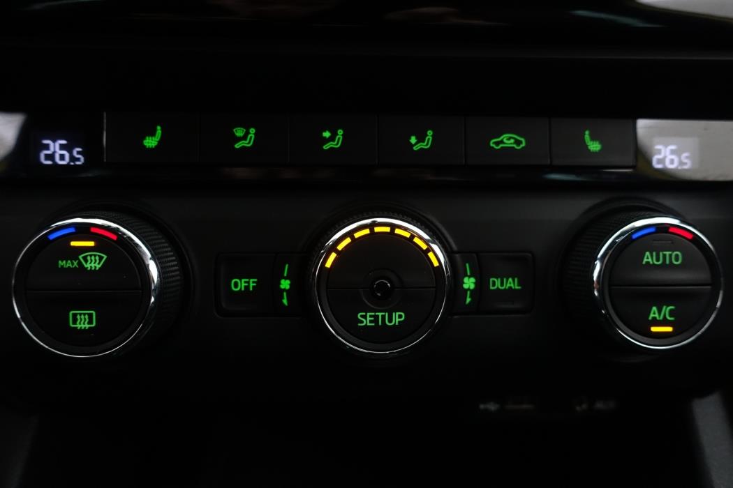 SKODA Octavia 2014