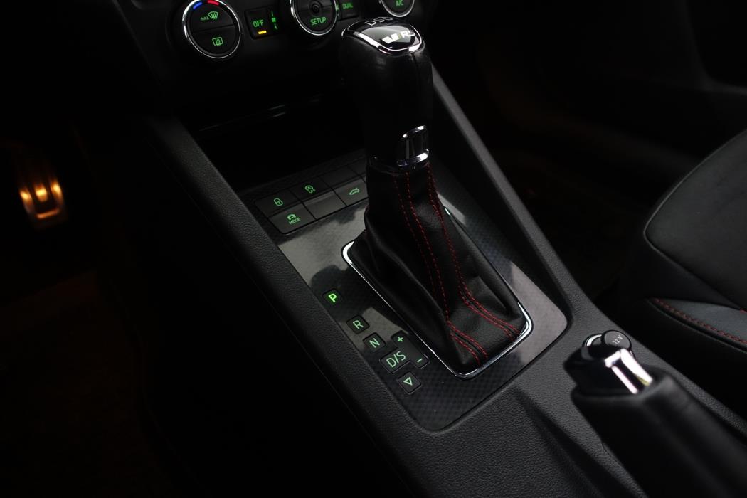 SKODA Octavia 2014