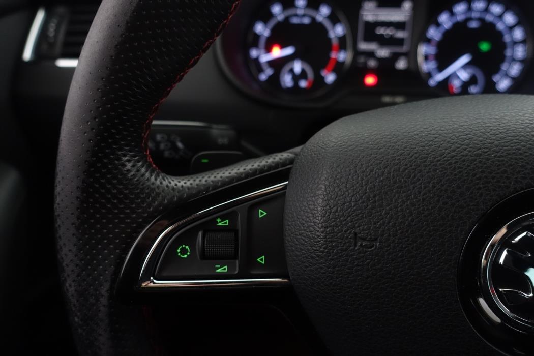 SKODA Octavia 2014