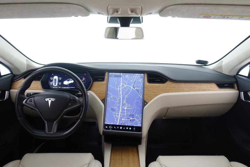TESLA Model S 2018