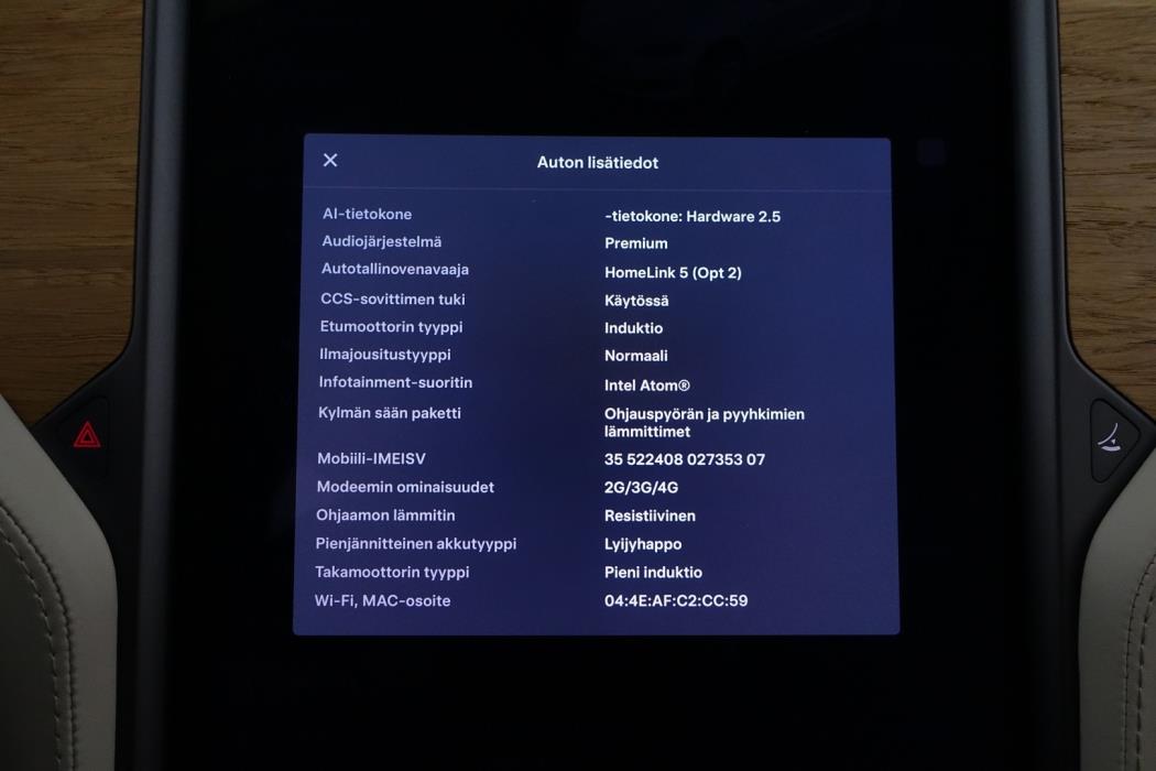 TESLA Model S 2018