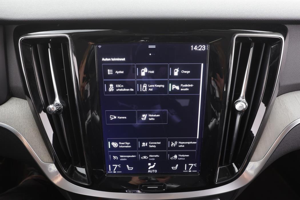 VOLVO V60 2022