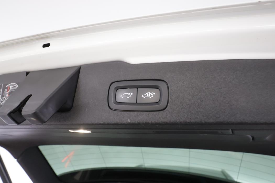 VOLVO V60 2022